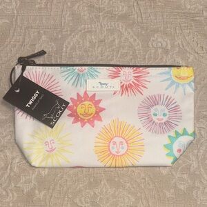 NWT! Scout Twiggy Makeup Bag!